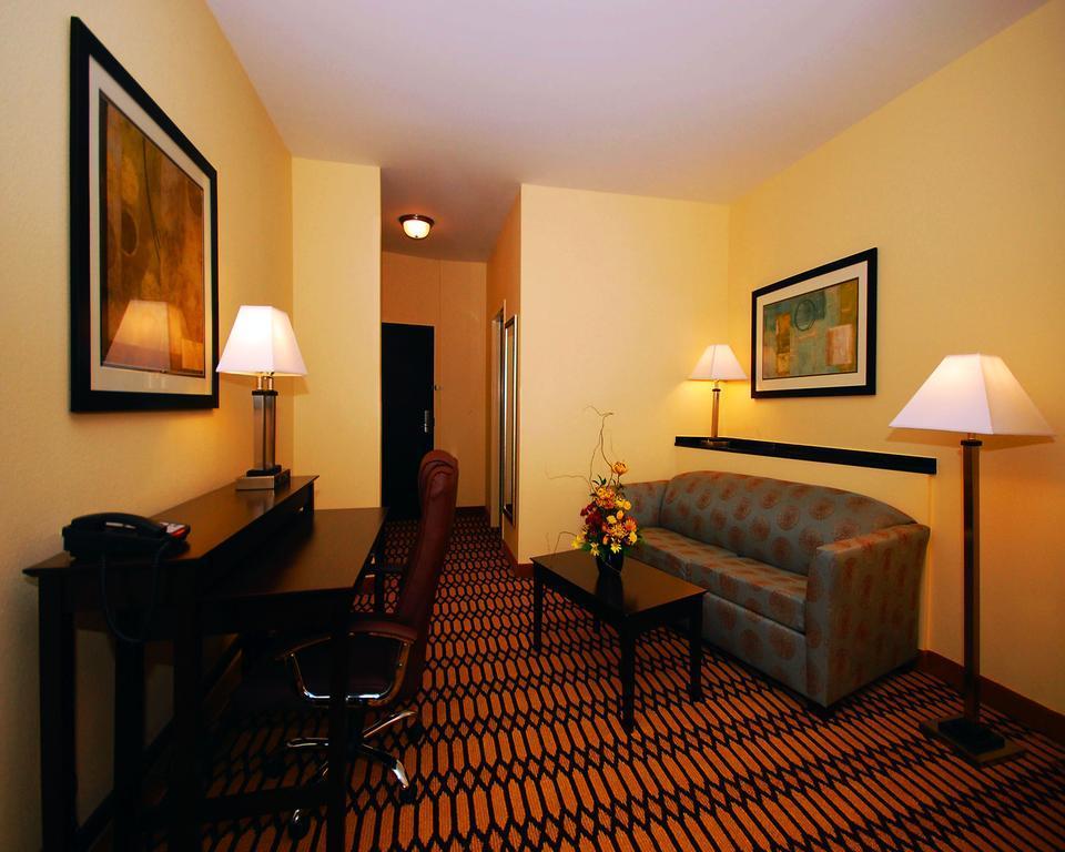 Comfort Suites Simpsonville - Greenville Exterior photo