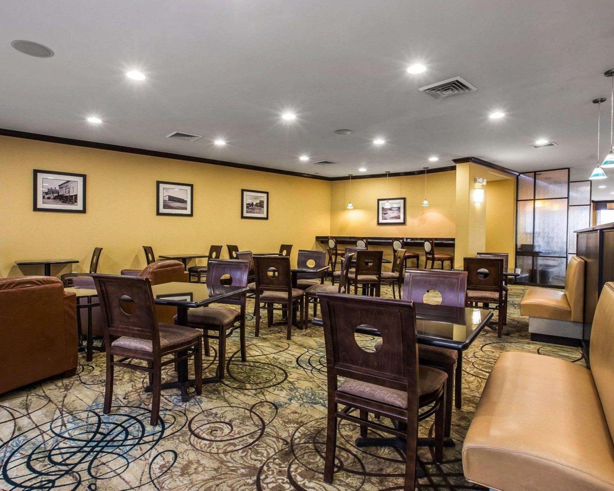 Comfort Suites Simpsonville - Greenville Exterior photo